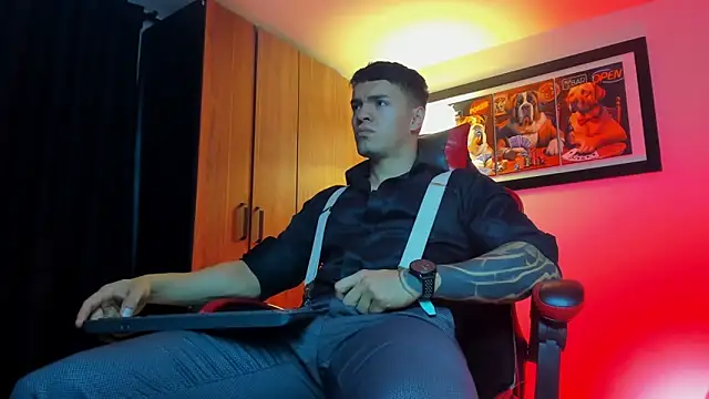 Snapshot of ALPHA_DOMINUS_ chatting on 11.29.25 ALPHA DOMINUS online show from 11.29.25