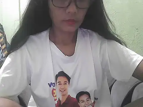 HotLadyPinay32 online show from 11.30.25