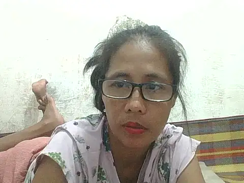 HotLadyPinay32 online show from 03.11.26