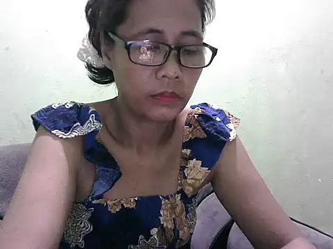 HotLadyPinay32 online show from 03.28.26