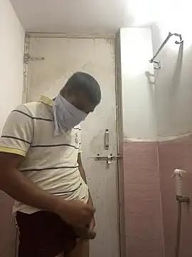 Snapshot of omkarcoll chatting on 02.15.26 omkarcoll online show from 02.15.26