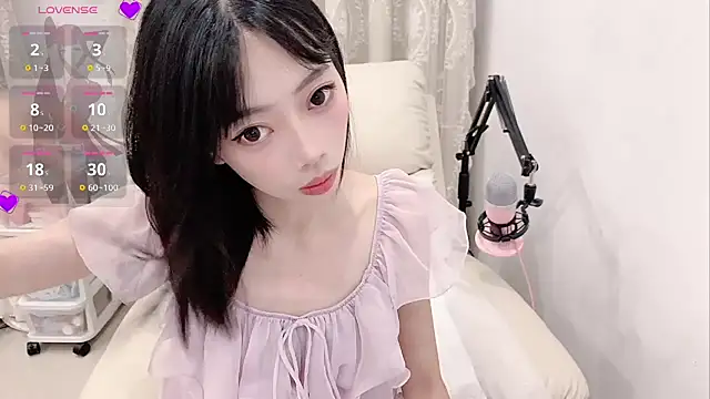 Snapshot of tuantuanle chatting on 06.13.26 tuantuanle online show from 06.13.26