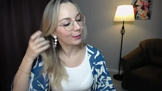 Ava Elior online show from 11.23.25