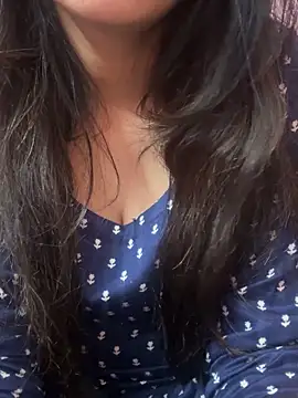 Snapshot of shubhimalik chatting on 10.16.25 shubhimalik online show from 10.16.25