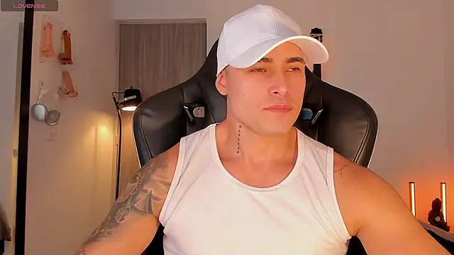 Snapshot of connorsmiith chatting on 07.13.26 connorsmiith online show from 07.13.26
