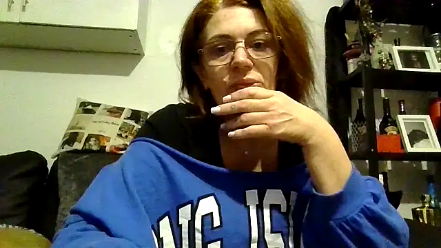 Snapshot of RubyyRosee chatting on 12.15.25 RubyyRosee online show from 12.15.25