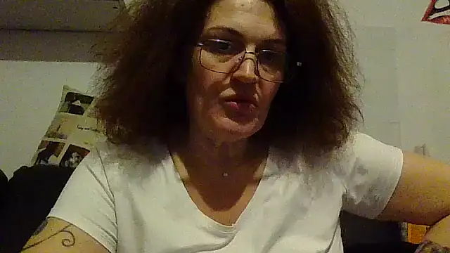 RubyyRosee online show from 02.21.26