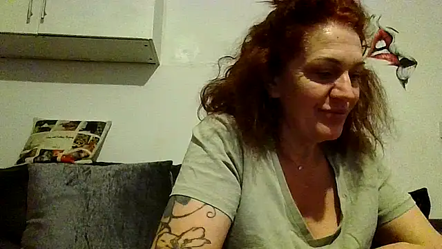 RubyyRosee online show from 04.11.26