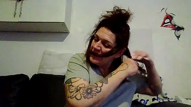 RubyyRosee online show from 05.20.26