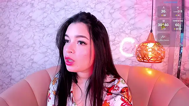 Snapshot of KateLee chatting on 12.15.25 KateLee online show from 12.15.25