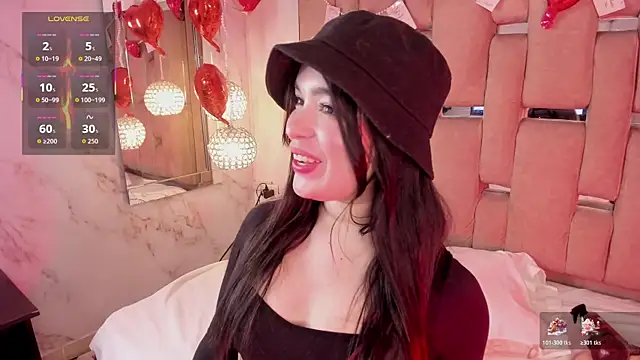 Snapshot of KateLee chatting on 02.07.26 KateLee online show from 02.07.26