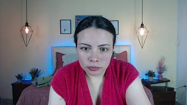 Snapshot of Megan_05_ chatting on 06.15.26 Megan 05 online show from 06.15.26
