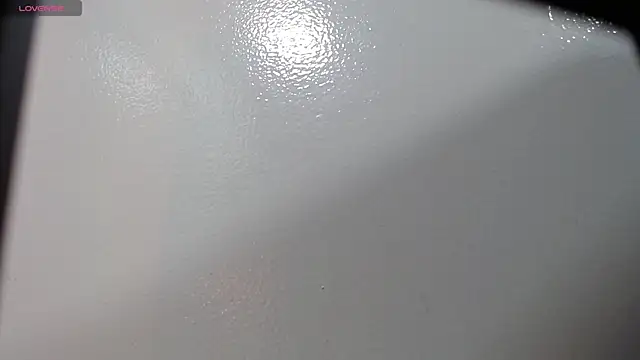 Snapshot of tinisweet chatting on 10.29.25 tinisweet online show from 10.29.25