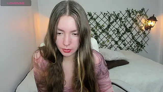 velvet  moon online show from 02.02.26