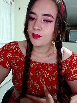 Snapshot of miss_berlyn chatting on 10.23.25 miss berlyn online show from 10.23.25