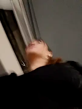 Snapshot of miss_berlyn chatting on 11.04.25 miss berlyn online show from 11.04.25