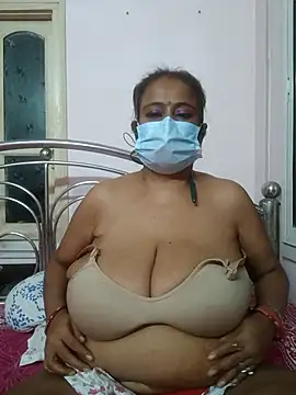 Snapshot of Barna_Love chatting on 12.13.25 Barna Love online show from 12.13.25