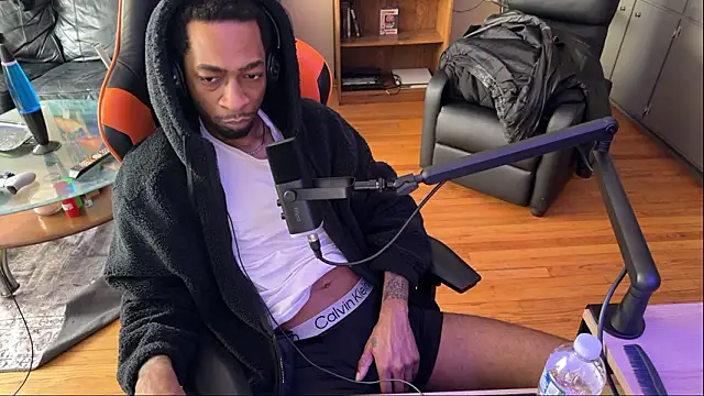 KasanovaFrankenstein online show from 03.01.26