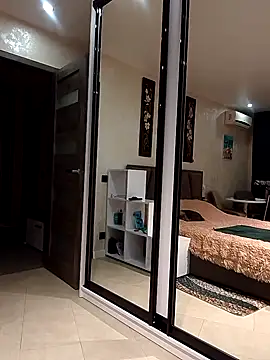 Snapshot of KissMiSveet chatting on 09.12.25 KissMiSveet online show from 09.12.25