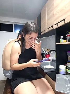 Snapshot of stivenlujan69 chatting on 10.27.25 stivenlujan69 online show from 10.27.25