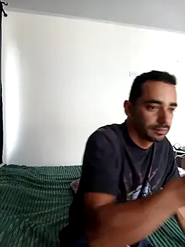 Snapshot of stivenlujan69 chatting on 11.14.25 stivenlujan69 online show from 11.14.25