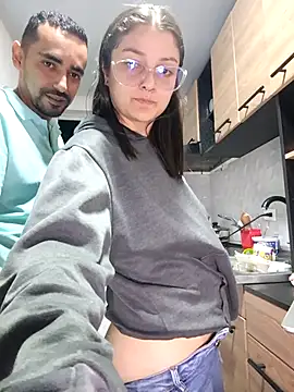 Snapshot of stivenlujan69 chatting on 12.21.25 stivenlujan69 online show from 12.21.25