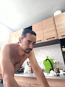 Snapshot of stivenlujan69 chatting on 01.13.26 stivenlujan69 online show from 01.13.26