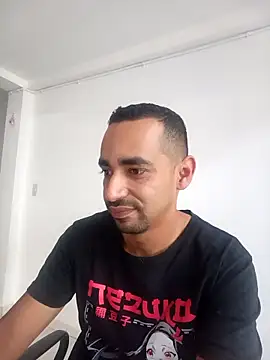 Snapshot of stivenlujan69 chatting on 04.14.26 stivenlujan69 online show from 04.14.26