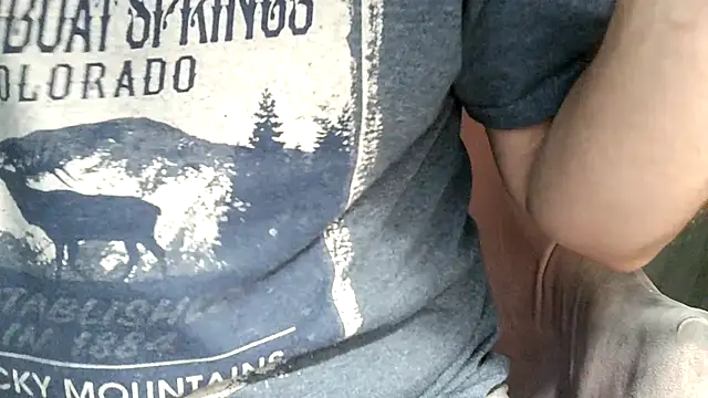 Snapshot of 2playforeplay chatting on 12.03.25 2playforeplay online show from 12.03.25