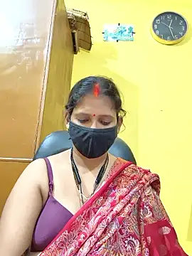 Snapshot of Sonalihot_ chatting on 10.23.25 Sonalihot online show from 10.23.25