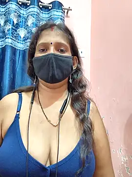 Snapshot of Sonalihot_ chatting on 11.05.25 Sonalihot online show from 11.05.25