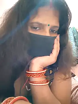 Snapshot of Sonalihot_ chatting on 11.21.25 Sonalihot online show from 11.21.25