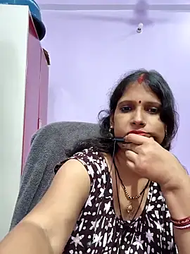 Snapshot of Sonalihot_ chatting on 04.30.26 Sonalihot online show from 04.30.26