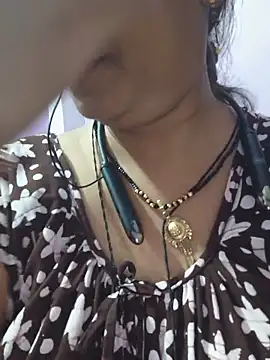 Snapshot of Sonalihot_ chatting on 05.10.26 Sonalihot online show from 05.10.26