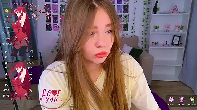 Snapshot of Moon__Bunny chatting on 03.24.26 Moon Bunny online show from 03.24.26
