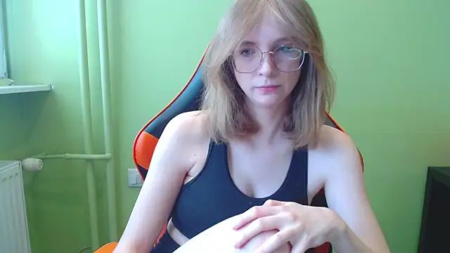 juicyPenny online show from 04.12.26