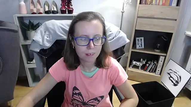 Snapshot of sweetxLizzy chatting on 09.12.25 sweetxLizzy online show from 09.12.25