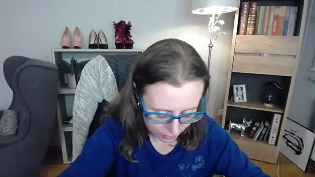 Snapshot of sweetxLizzy chatting on 11.06.25 sweetxLizzy online show from 11.06.25