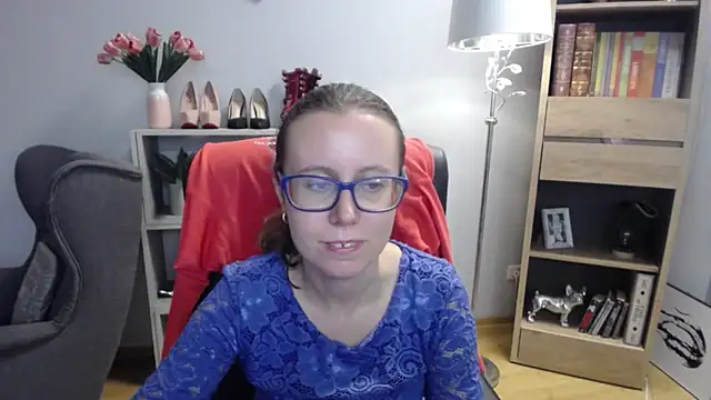 Snapshot of sweetxLizzy chatting on 11.13.25 sweetxLizzy online show from 11.13.25