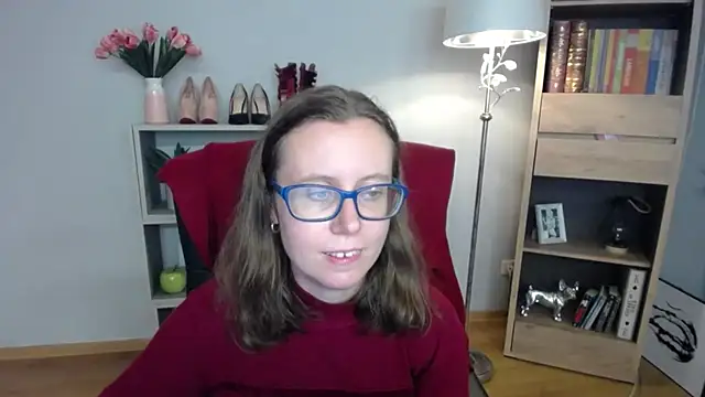 Snapshot of sweetxLizzy chatting on 11.17.25 sweetxLizzy online show from 11.17.25