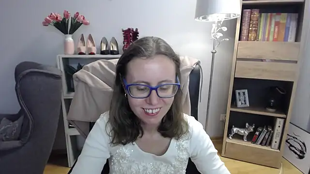 Snapshot of sweetxLizzy chatting on 11.19.25 sweetxLizzy online show from 11.19.25