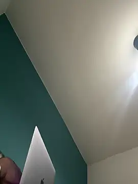 radeczek001 online show from 12.17.25