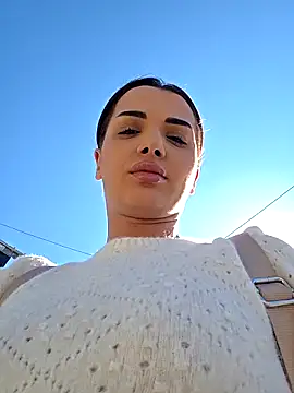 Snapshot of NaughtyChloe chatting on 09.14.25 NaughtyChloe online show from 09.14.25