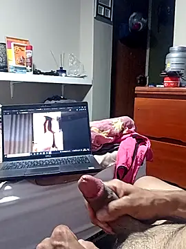 Snapshot of Rushx_x chatting on 05.30.26 Rushx x online show from 05.30.26
