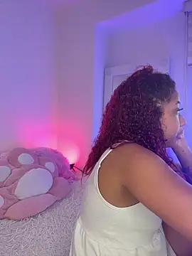 Snapshot of _Zahara_ chatting on 01.14.26 Zahara online show from 01.14.26