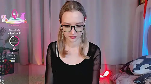 EllaBloom online show from 01.15.26