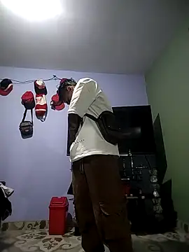 Dani22cmhot online show from 12.21.25