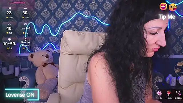 Snapshot of MissRossi chatting on 09.21.25 MissRossi online show from 09.21.25