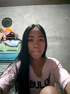 Snapshot of SweetMissPinay18 chatting on 05.23.26 SweetMissPinay18 online show from 05.23.26