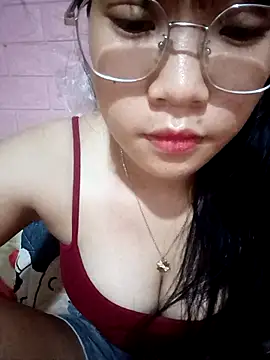 Snapshot of Maimai00 chatting on 09.20.25 Maimai00 online show from 09.20.25